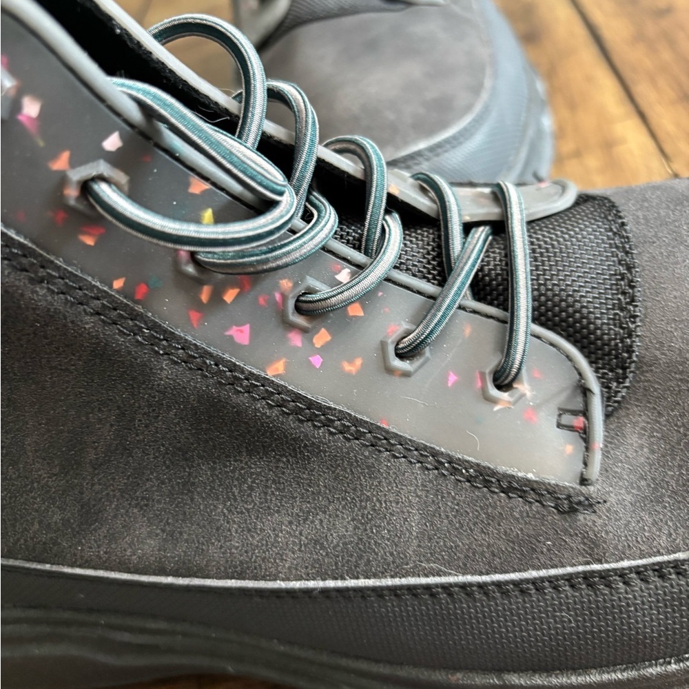 Hey Dude Black Ankle Boots Minimalist Design - Picture 2 of 5